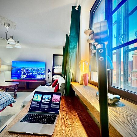 Old Town Best View Wifi 300 Mb/S Huge Screen Netflix Appletv Amazontv وارسو المظهر الخارجي الصورة